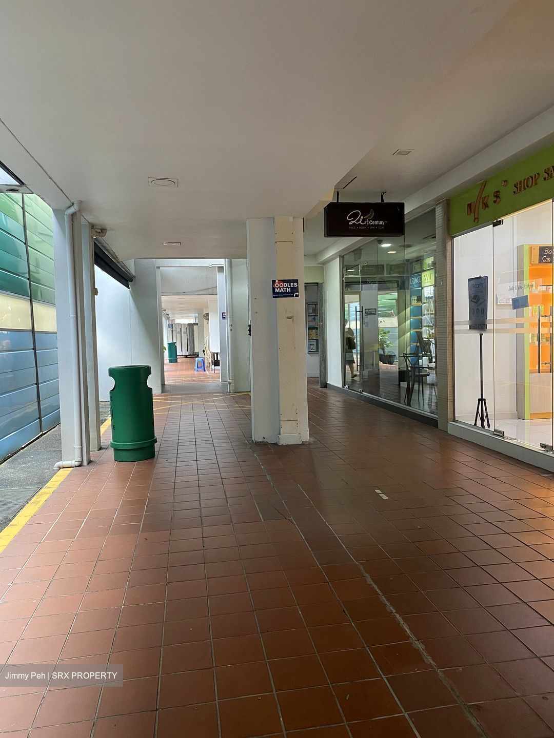 Ang Mo Kio Avenue 6 (D20), Shop House #567694181